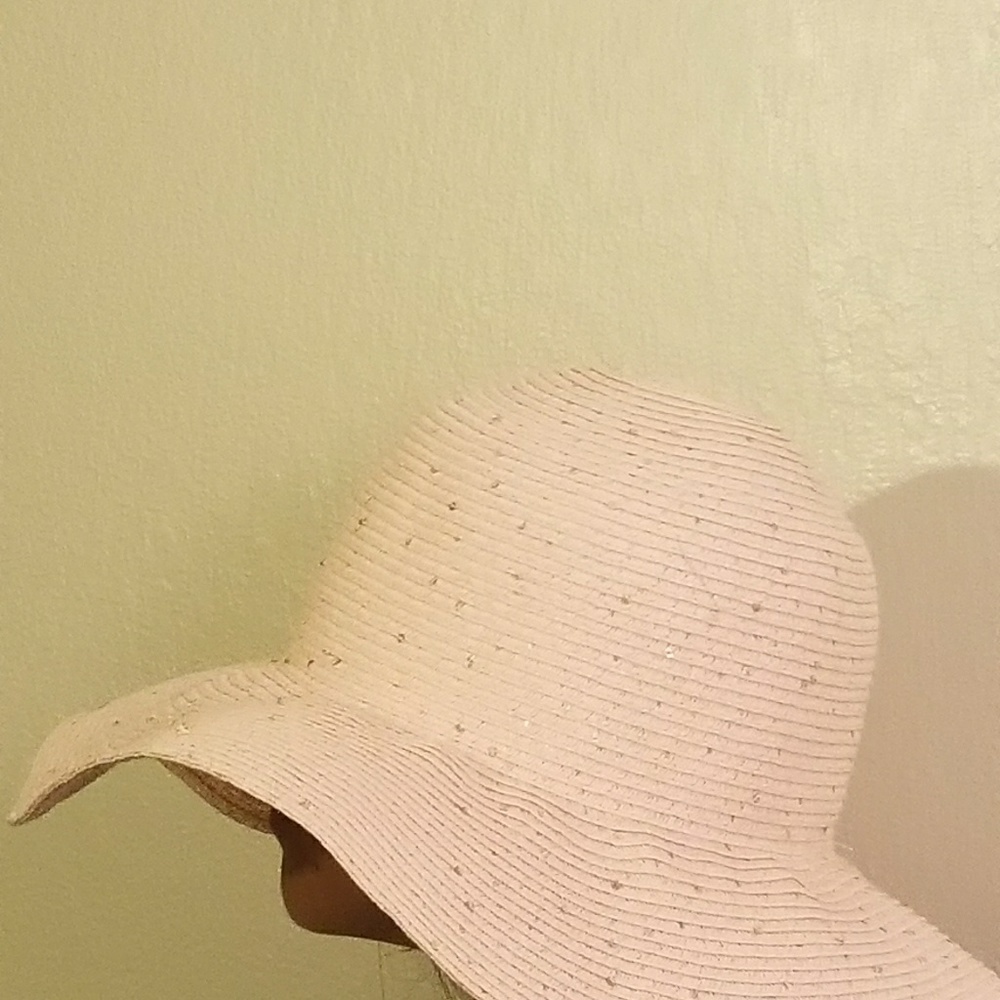 Hat - Picture 2 of 3